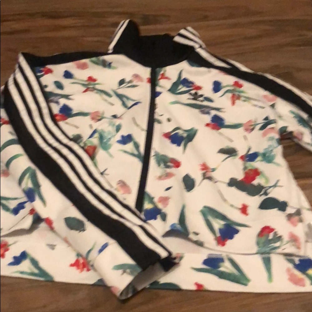 Adidas zip up jacket size XS